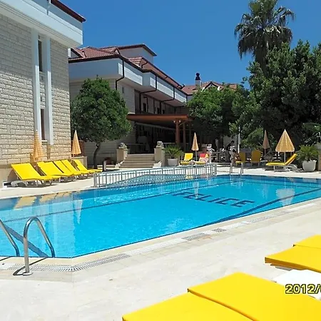 Hotel Felice Kemer