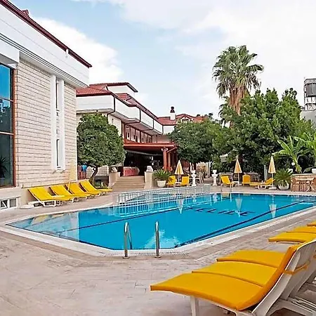 Szálloda Felice Kemer